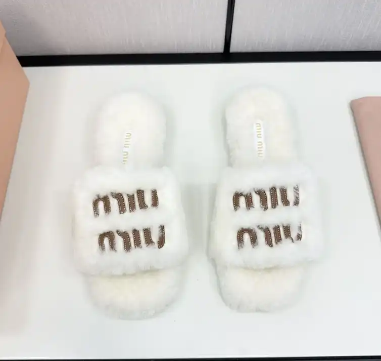 hype Miu Miu Slippers