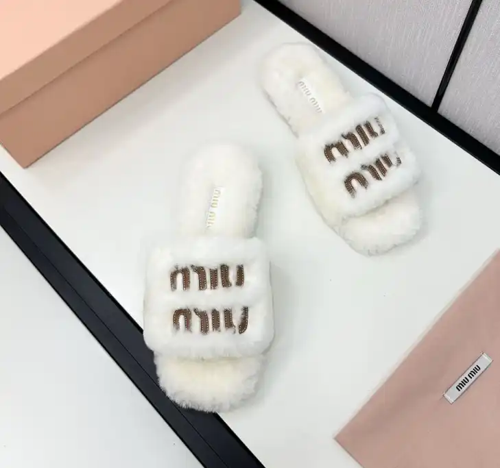 hype Miu Miu Slippers