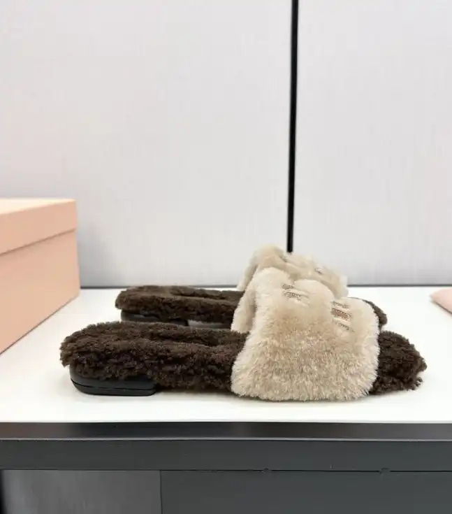 hype Miu Miu Slippers