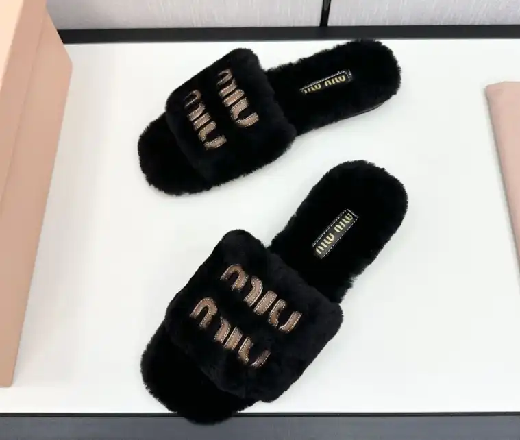 hype Miu Miu Slippers