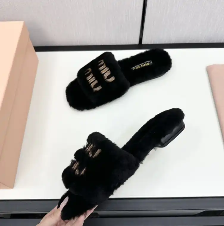 hype Miu Miu Slippers