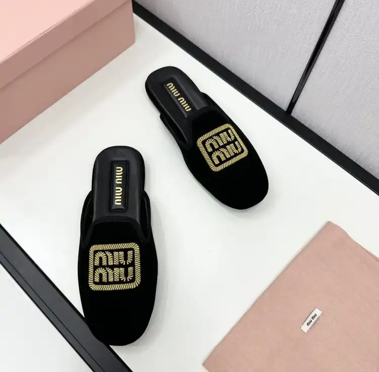 hype Miu Miu Slippers