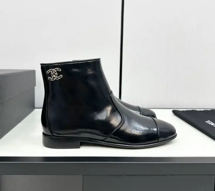 hype Chanel Boots