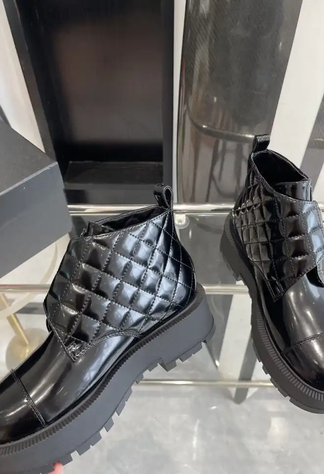 hype Chanel Casual Shoes