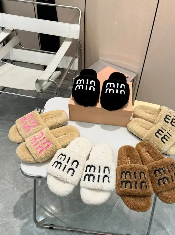 hype Miu Miu Slippers