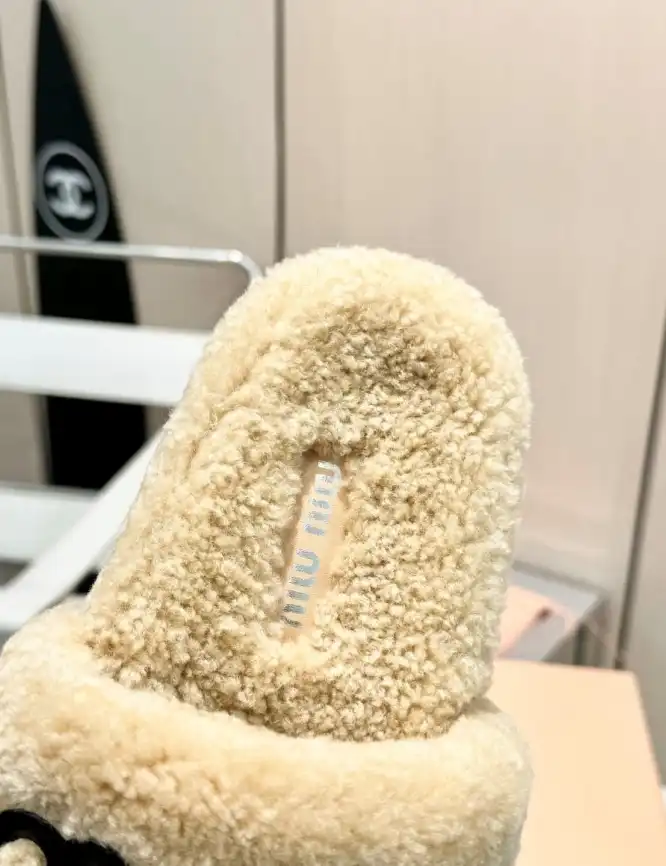 hype Miu Miu Slippers