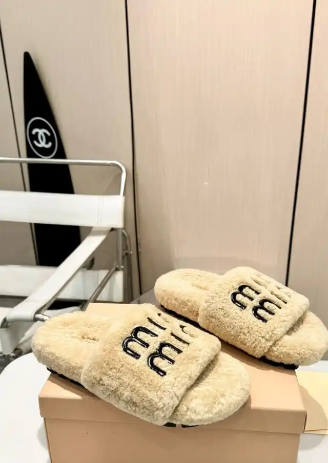 hype Miu Miu Slippers