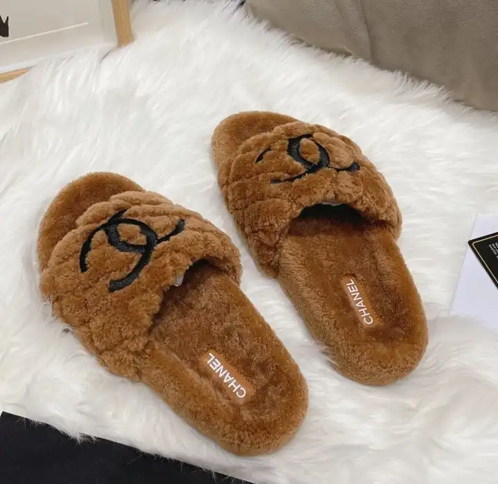 hype Chanel Slippers