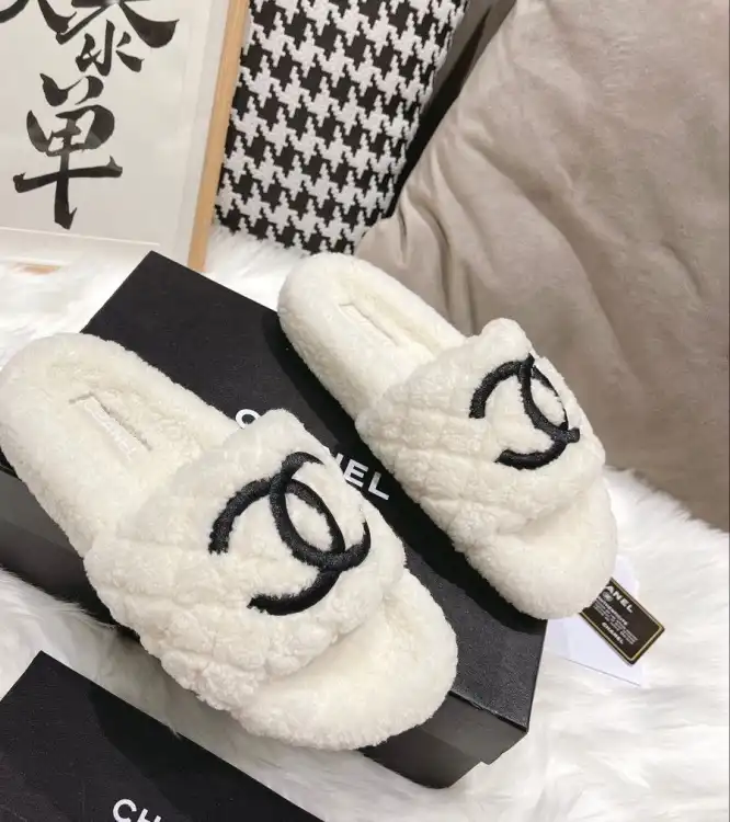 hype Chanel Slippers