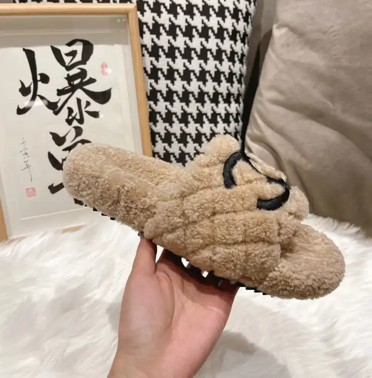 hype Chanel Slippers