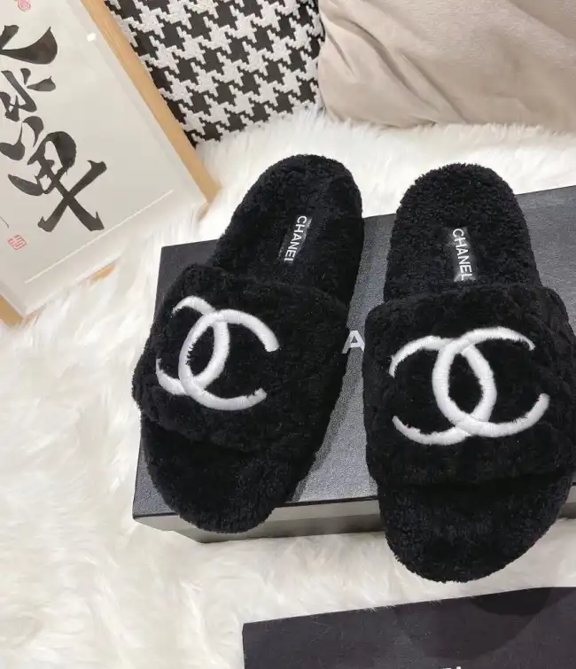 hype Chanel Slippers