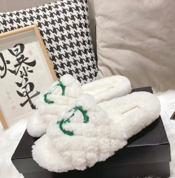 hype Chanel Slippers