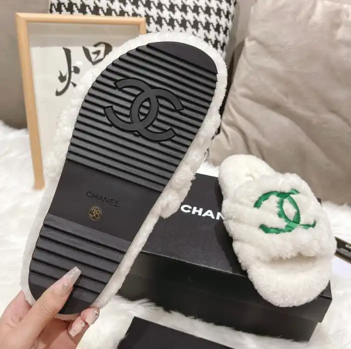 hype Chanel Slippers