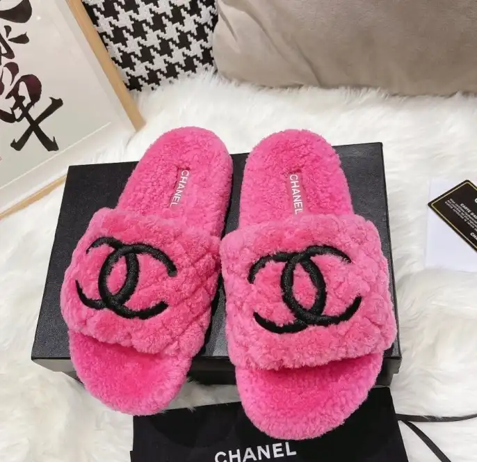 hype Chanel Slippers