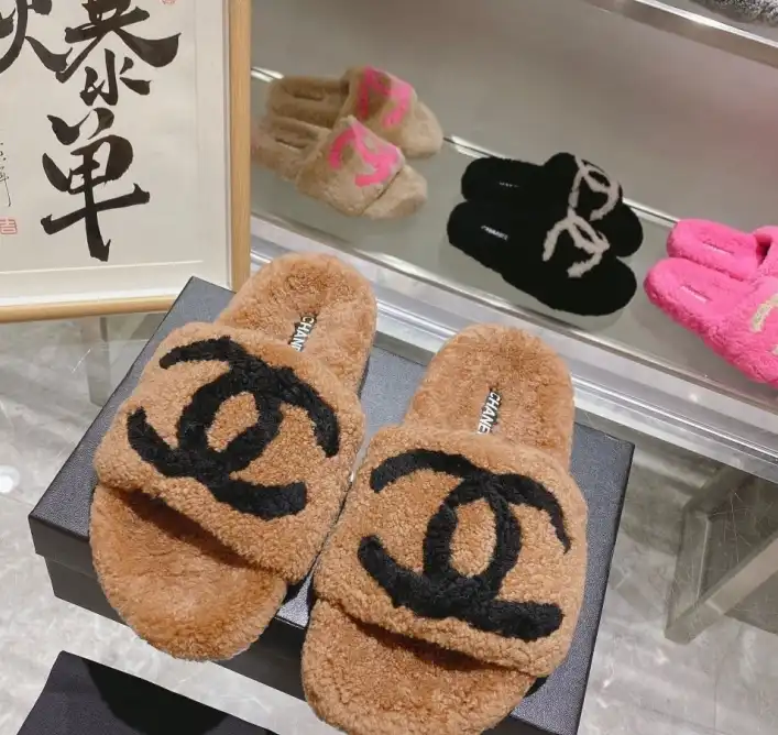 hype Chanel Slippers