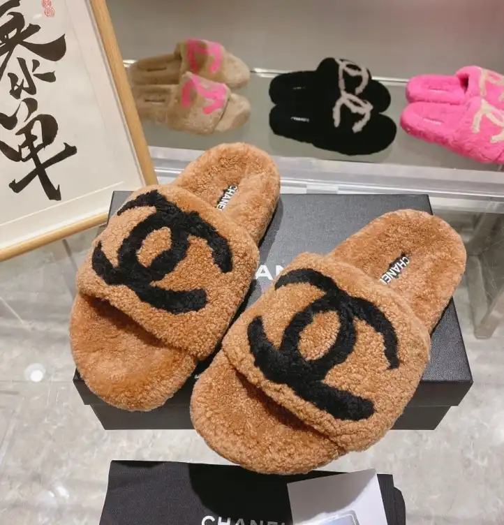 hype Chanel Slippers