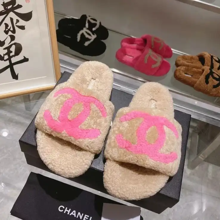 hype Chanel Slippers