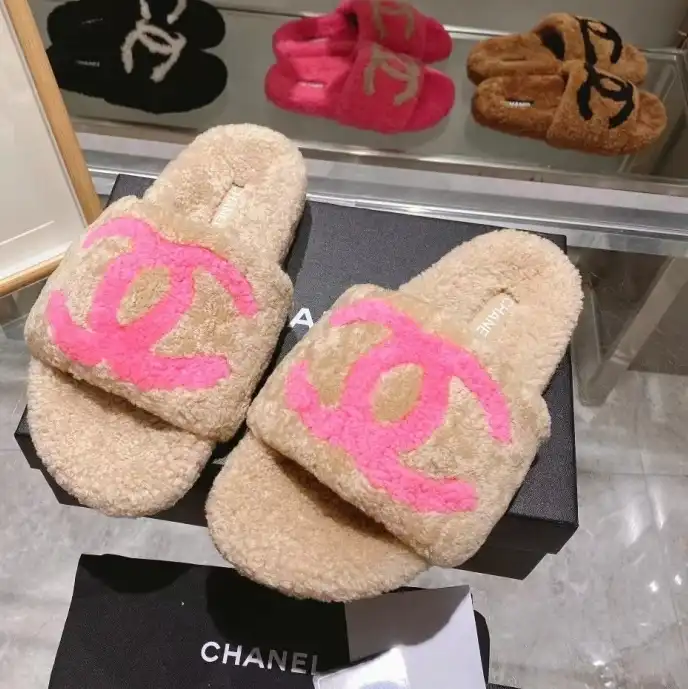 hype Chanel Slippers