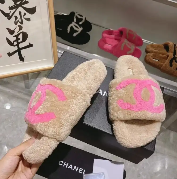 hype Chanel Slippers