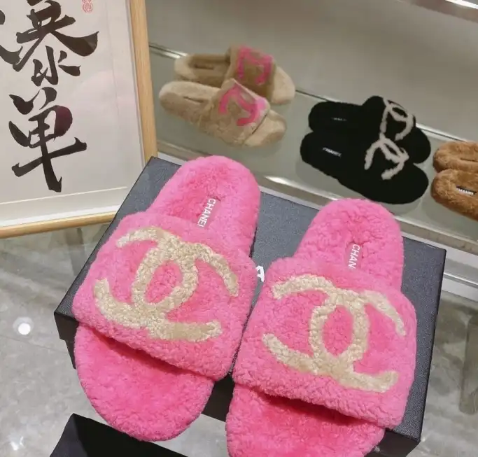 hype Chanel Slippers