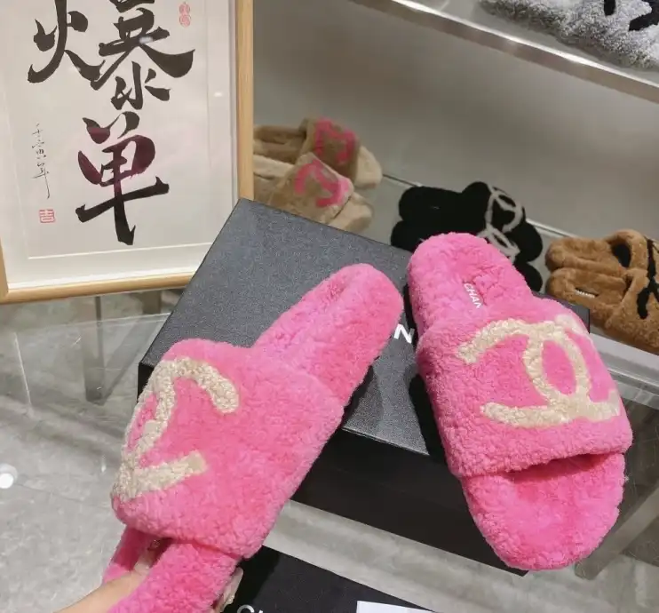 hype Chanel Slippers