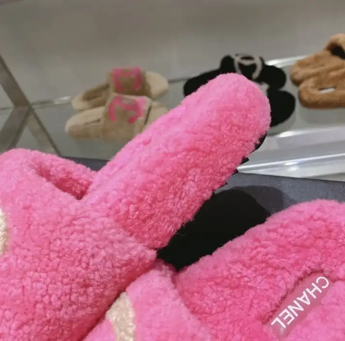 hype Chanel Slippers