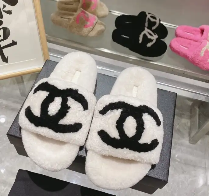 hype Chanel Slippers