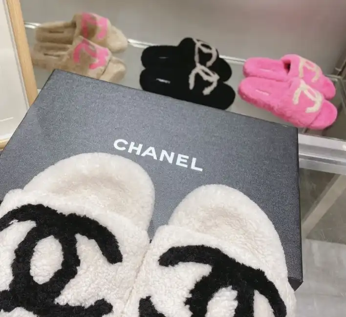 hype Chanel Slippers