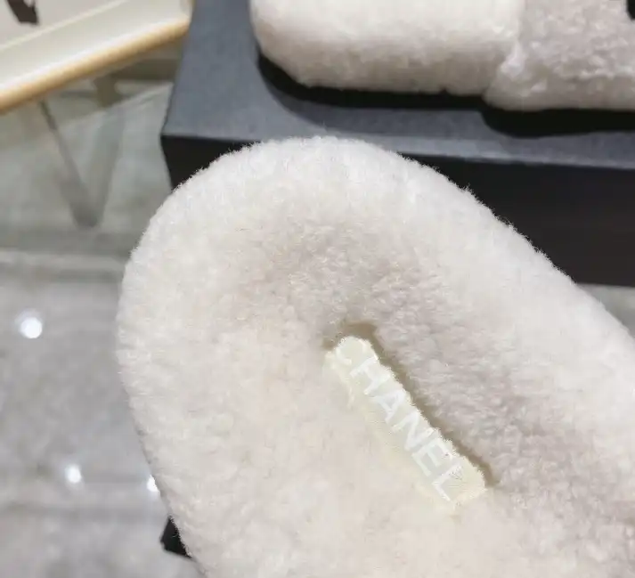 hype Chanel Slippers