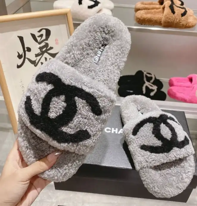 hype Chanel Slippers