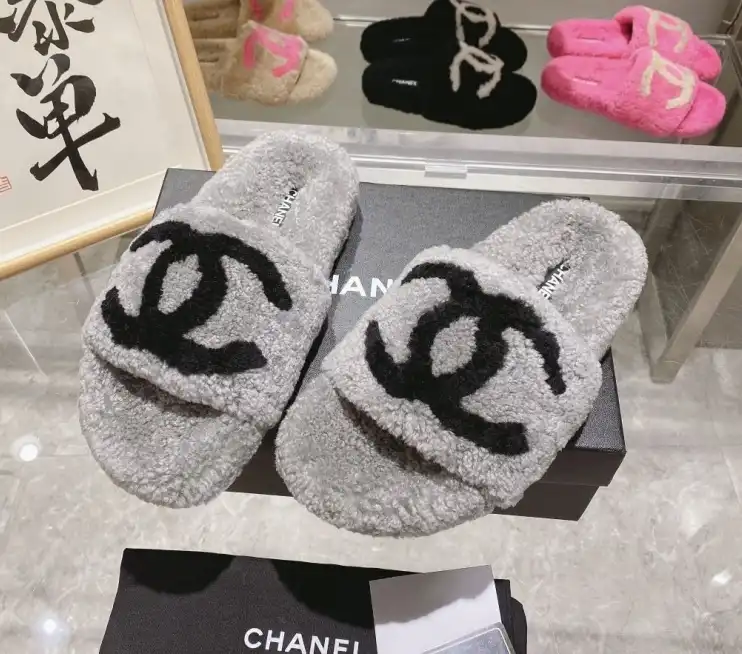 hype Chanel Slippers