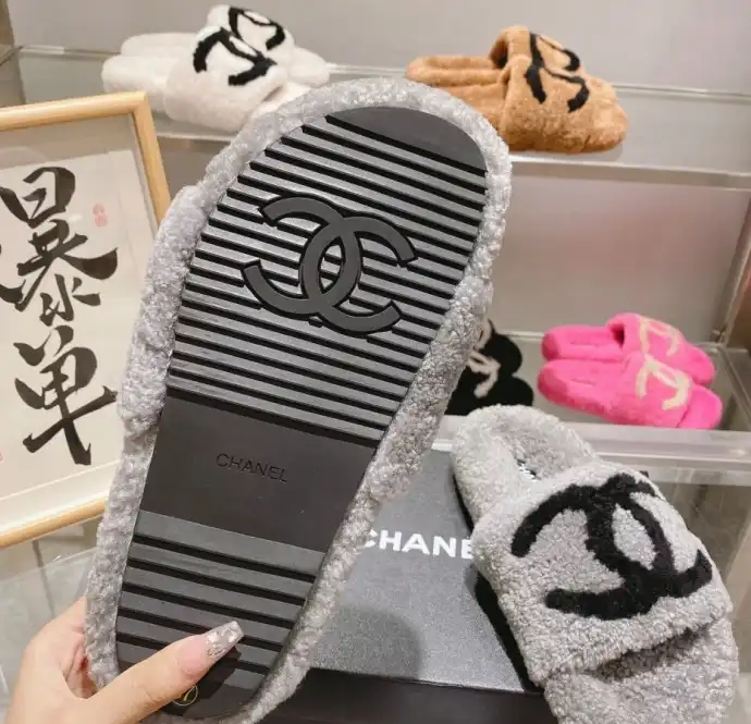 hype Chanel Slippers