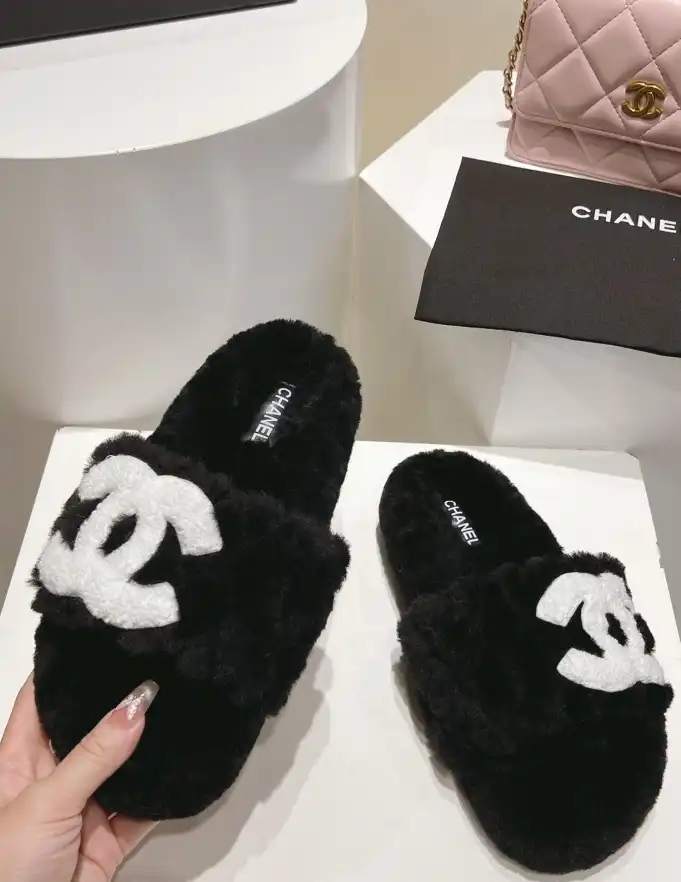 hype Chanel Slippers