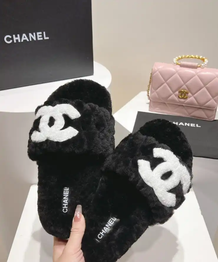 hype Chanel Slippers