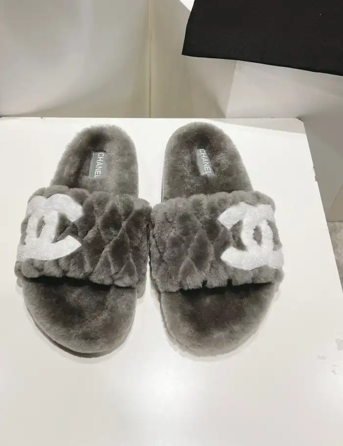 hype Chanel Slippers