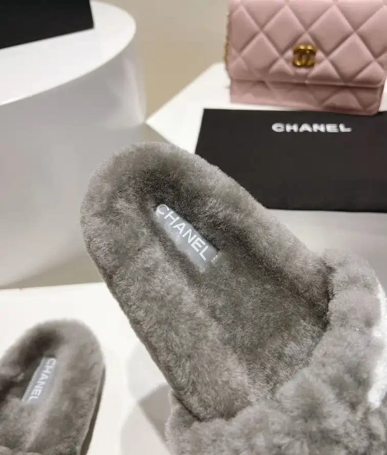 hype Chanel Slippers