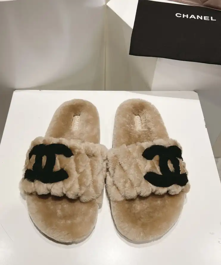 hype Chanel Slippers