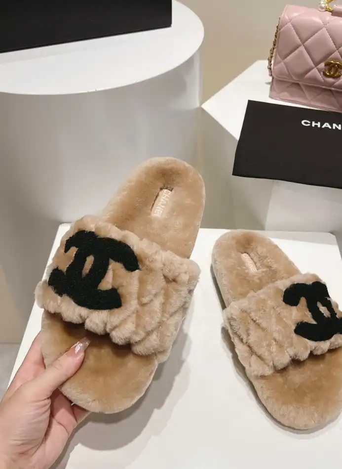 hype Chanel Slippers