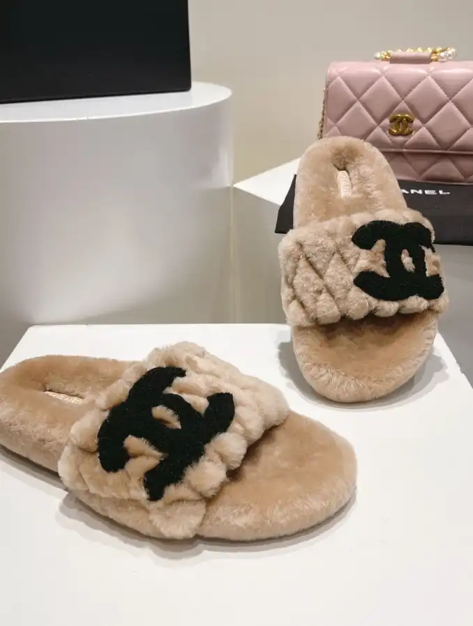 hype Chanel Slippers