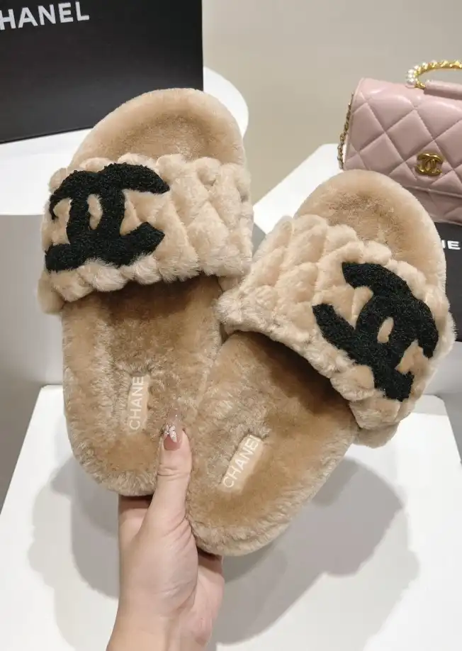 hype Chanel Slippers