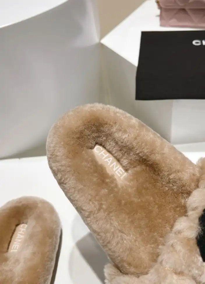 hype Chanel Slippers