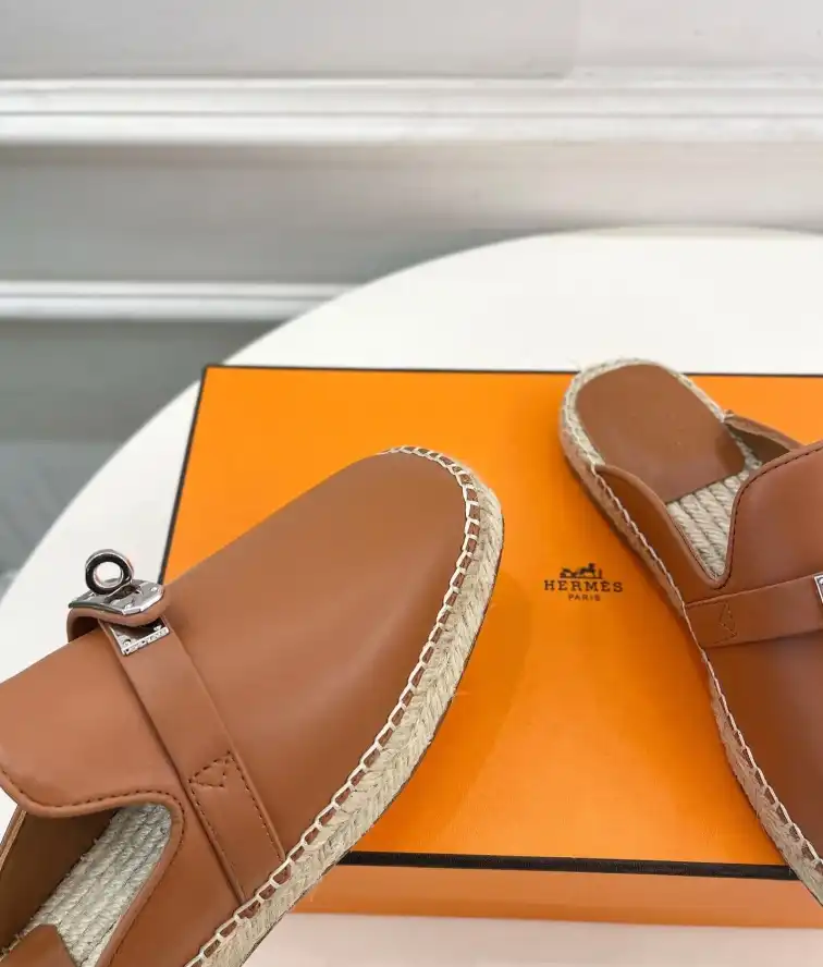 hype Hermes Slippers