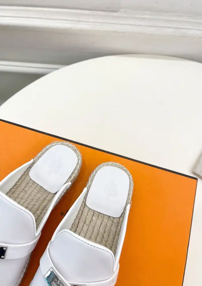 hype Hermes Slippers