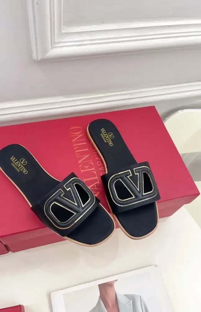 hype Valentino Slippers