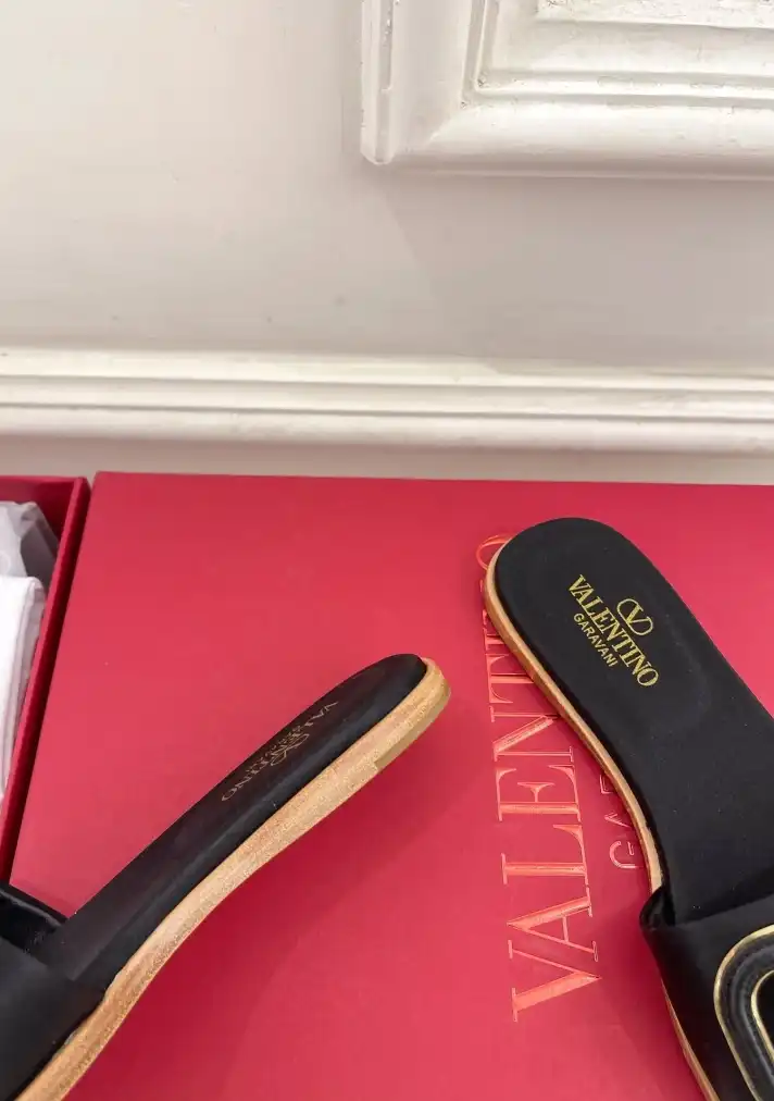 hype Valentino Slippers