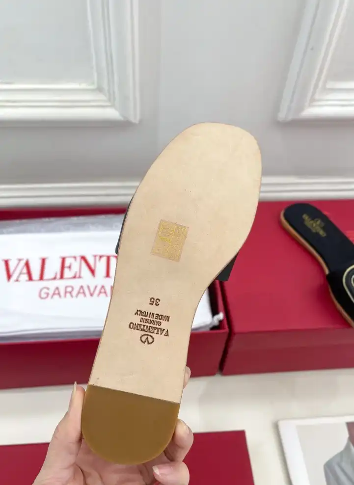 hype Valentino Slippers