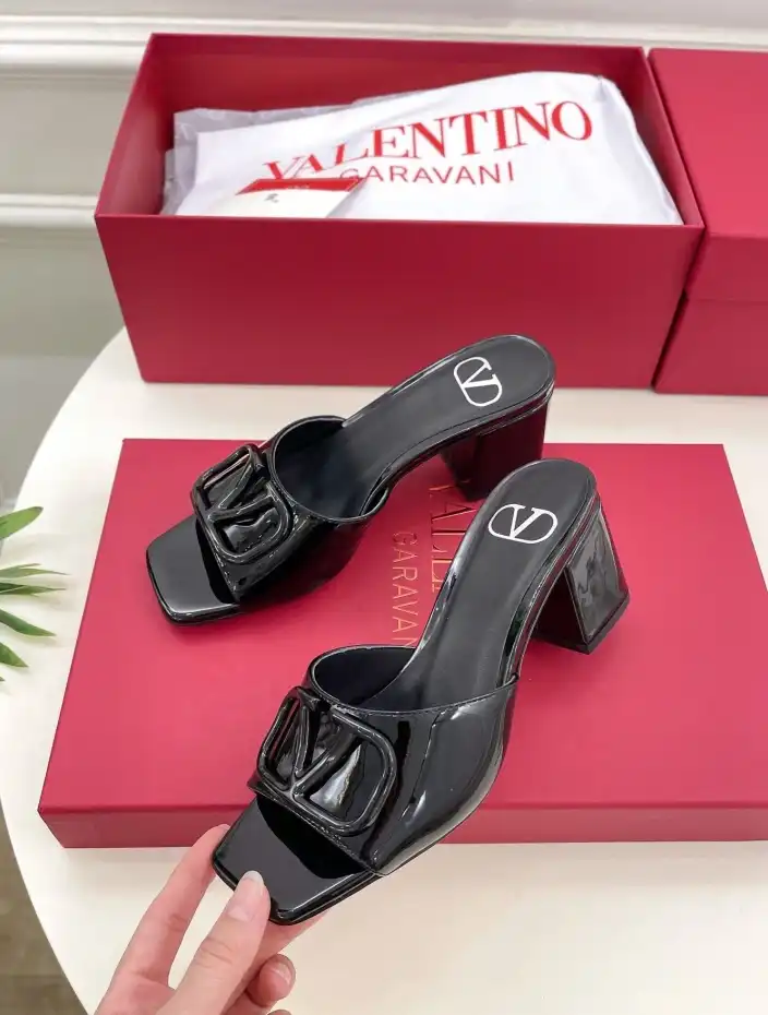 hype Valentino Slippers