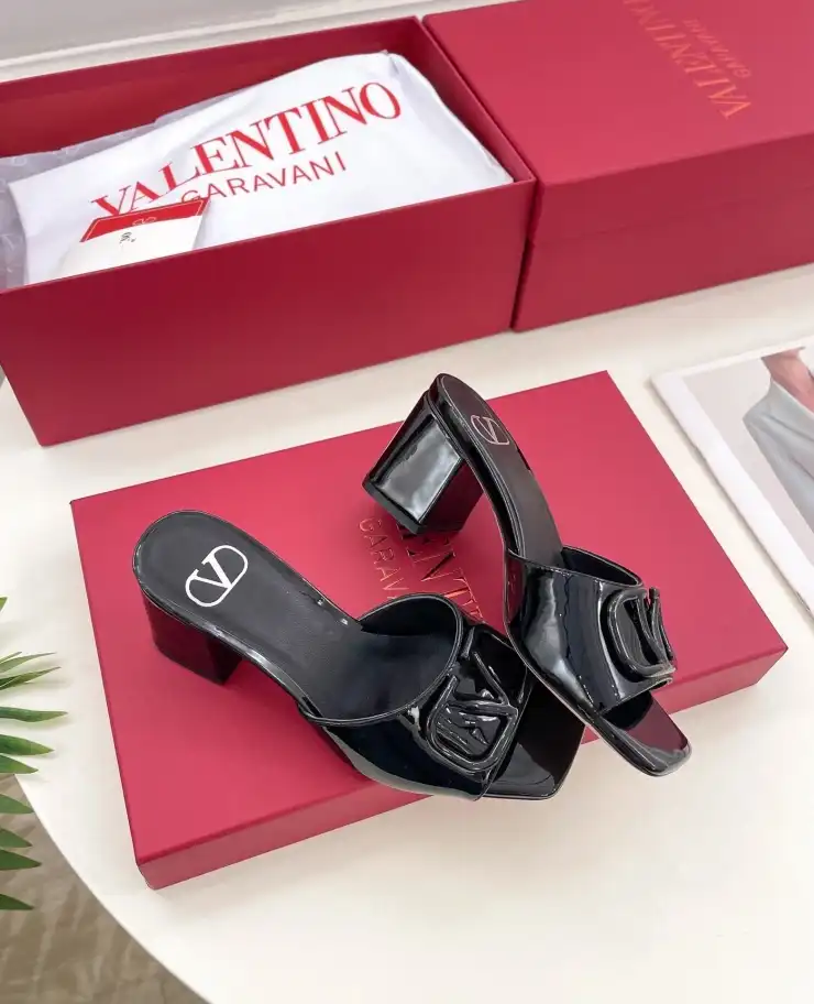 hype Valentino Slippers