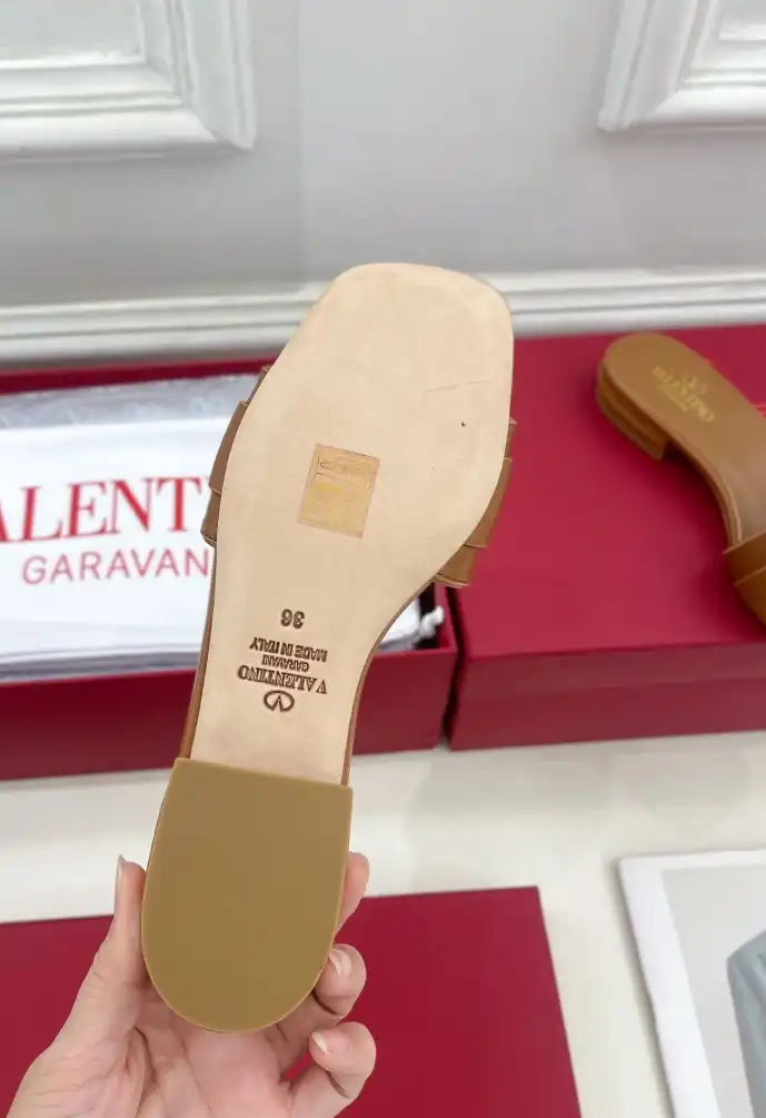 hype Valentino Slippers