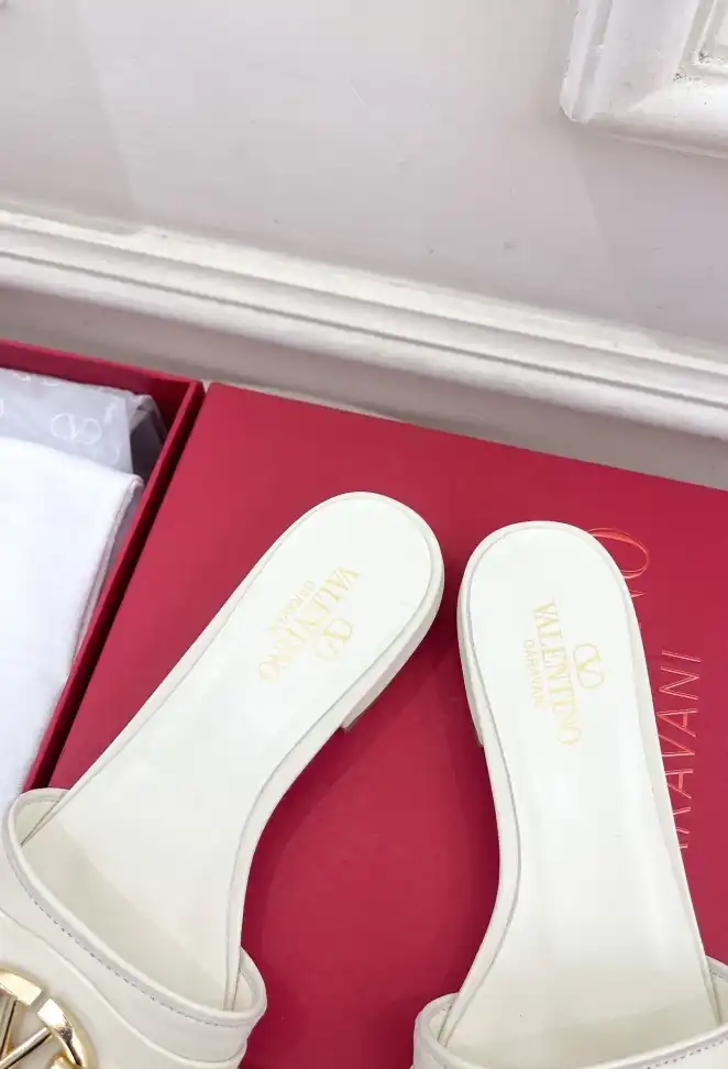 hype Valentino Slippers